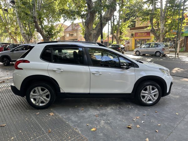 Peugeot 2008 1.6 Allure - Imagen 5