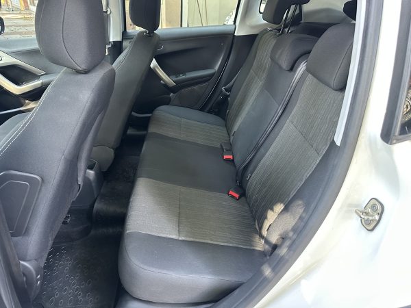 Peugeot 2008 1.6 Allure - Imagen 8