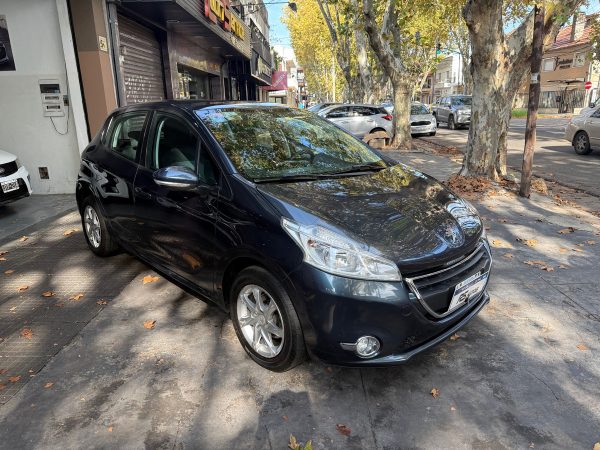 Peugeot 208 1.5 Allure Touchscreen - Imagen 2