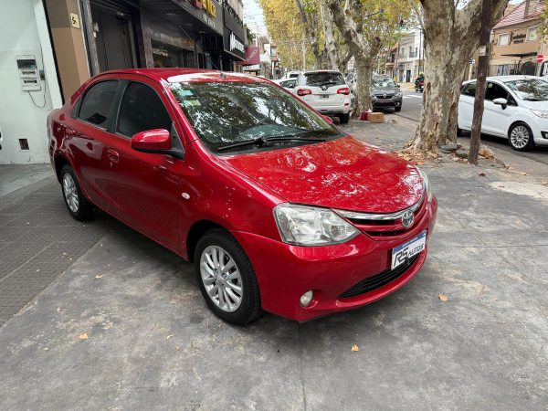 Toyota Etios 1.5 Sedan Xls - Imagen 3