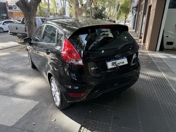 Ford Fiesta Kinetic 1.6 Se - Imagen 4