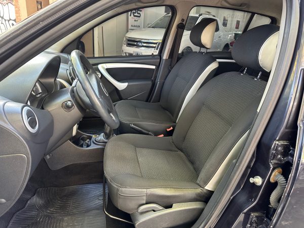 Renault Sandero Stepway 1.6 Confort - Imagen 9