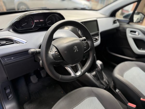Peugeot 208 1.5 Allure Touchscreen - Imagen 13