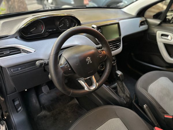 Peugeot 208 1.6 Allure Touchscreen - Imagen 13