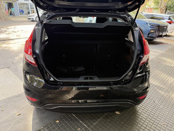 Ford Fiesta Kinetic 1.6 Se - Imagen 7