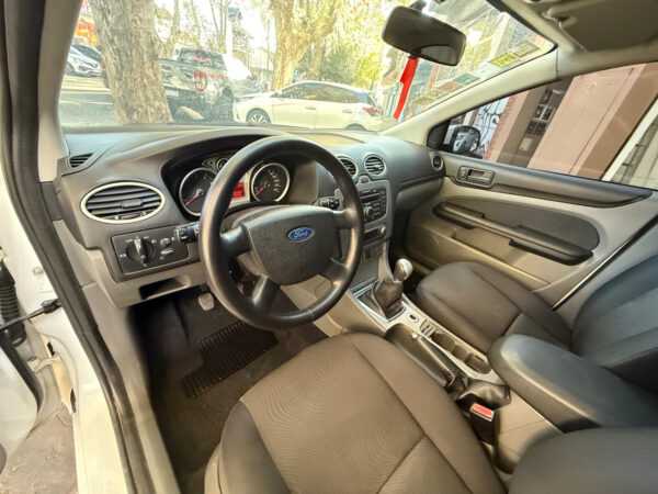 Ford Focus Trend 2,0 L Nafta. Muy Bien Cuidado!! - Imagen 16