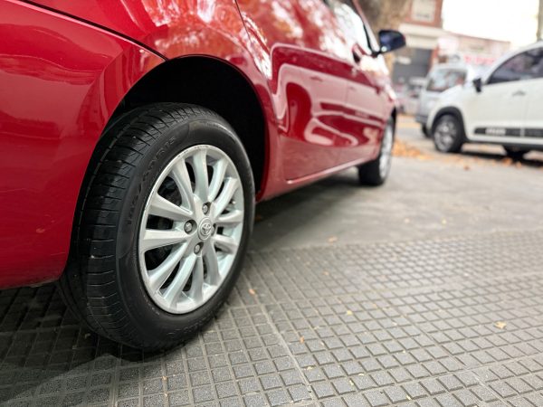 Toyota Etios 1.5 Sedan Xls - Imagen 13