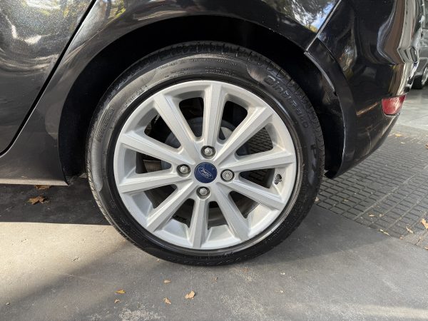 Ford Fiesta Kinetic 1.6 Se - Imagen 15