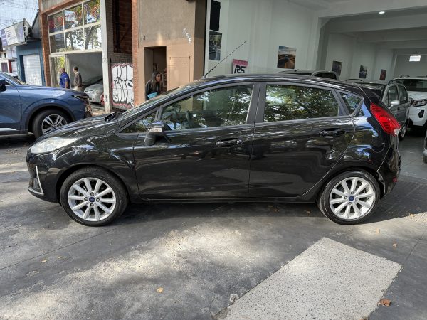 Ford Fiesta Kinetic 1.6 Se - Imagen 6