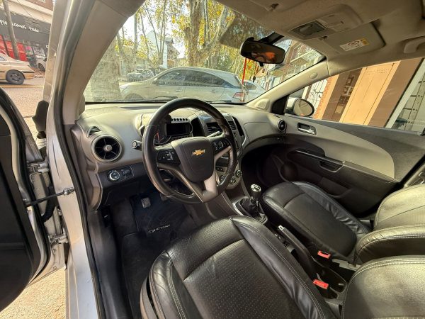 Chevrolet Sonic 1.6 Ltz Mx - Imagen 14