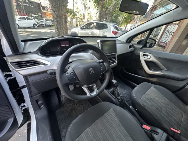 Peugeot 2008 1.6 Allure - Imagen 13