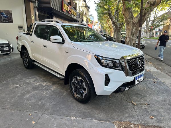 Nissan Frontier 2.3bt Platinum 4x4 At L22 - Imagen 2
