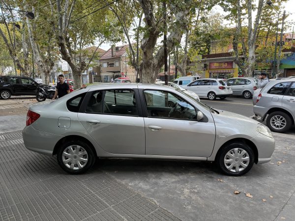 Renault Symbol 1.6 Luxe - Imagen 3