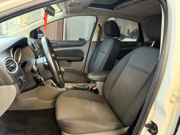 Ford Focus Trend 2,0 L Nafta. Muy Bien Cuidado!! - Imagen 20