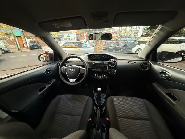 Toyota Etios 1.5 Sedan Xs - Imagen 17