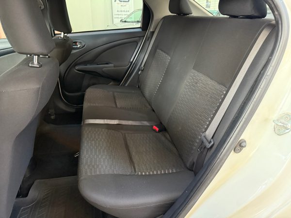 Toyota Etios 1.5 Sedan Xs - Imagen 13