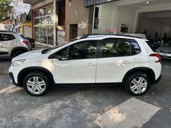 Peugeot 2008 1.6 Allure - Imagen 6