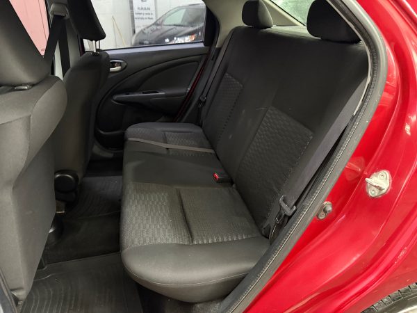 Toyota Etios 1.5 Sedan Xls - Imagen 16