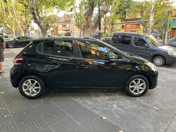 Peugeot 208 1.6 Allure Touchscreen - Imagen 3