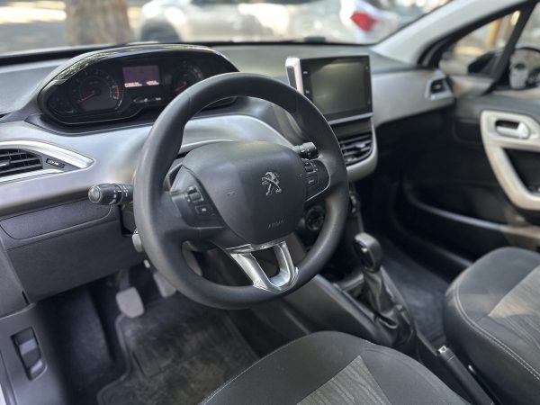 Peugeot 2008 1.6 Allure - Imagen 14