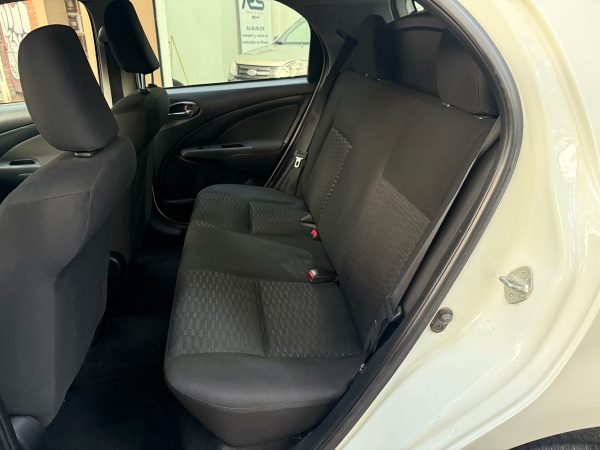 Toyota Etios 1.5 Xs - Imagen 8