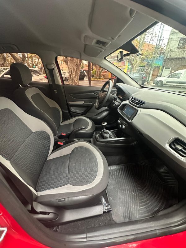Chevrolet Onix 1.4 Lt 98cv - Imagen 14