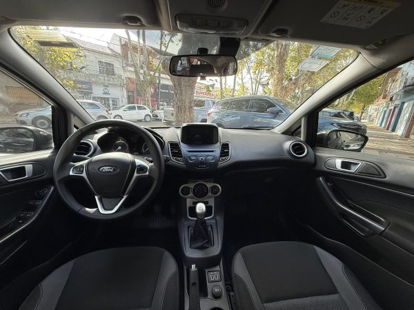 Ford Fiesta Kinetic 1.6 Se - Imagen 12