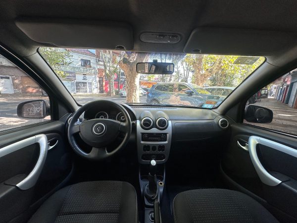 Renault Sandero Stepway 1.6 Confort - Imagen 12