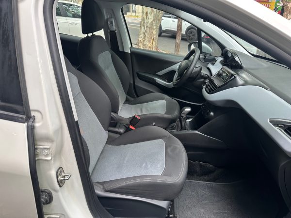 Peugeot 208 1.5 Active - Imagen 8