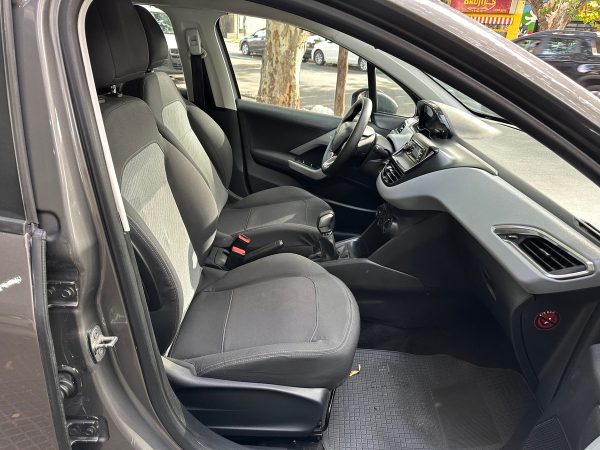 Peugeot 208 1.6 Allure - Imagen 10