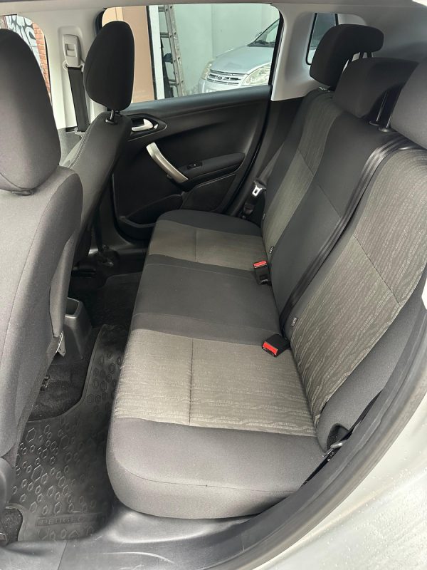 Peugeot 2008 1.6 Allure - Imagen 17
