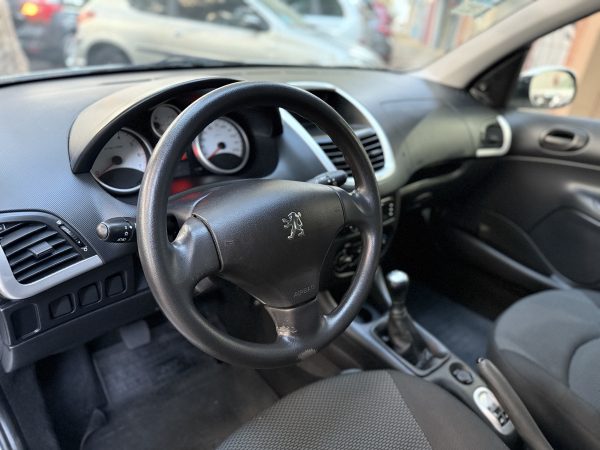 Peugeot 207 1.4 Allure Hdi 70cv - Imagen 13