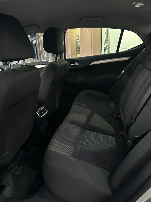 Citroën C4 Lounge 1.6 Thp 165 Feel Pack - Imagen 17