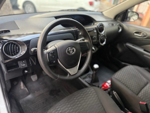 Toyota Etios 1.5 Xs - Imagen 13