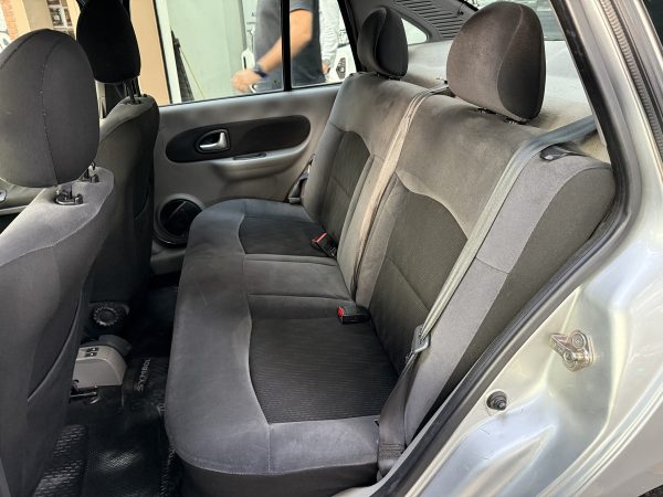 Renault Symbol 1.6 Luxe - Imagen 9