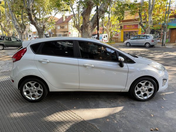 Ford Fiesta Kinetic 1.6 Design 120cv Titanium - Imagen 6