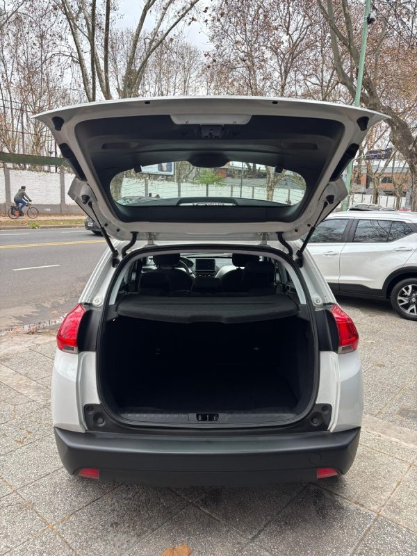 Peugeot 2008 1.6 Allure - Imagen 9