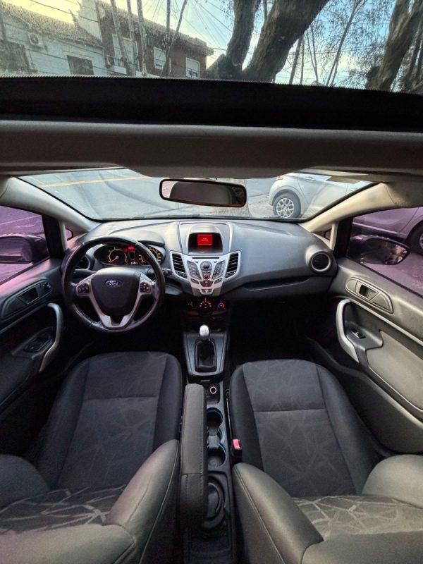 Ford Fiesta Kinetic 1.6 Design 120cv Titanium - Imagen 21