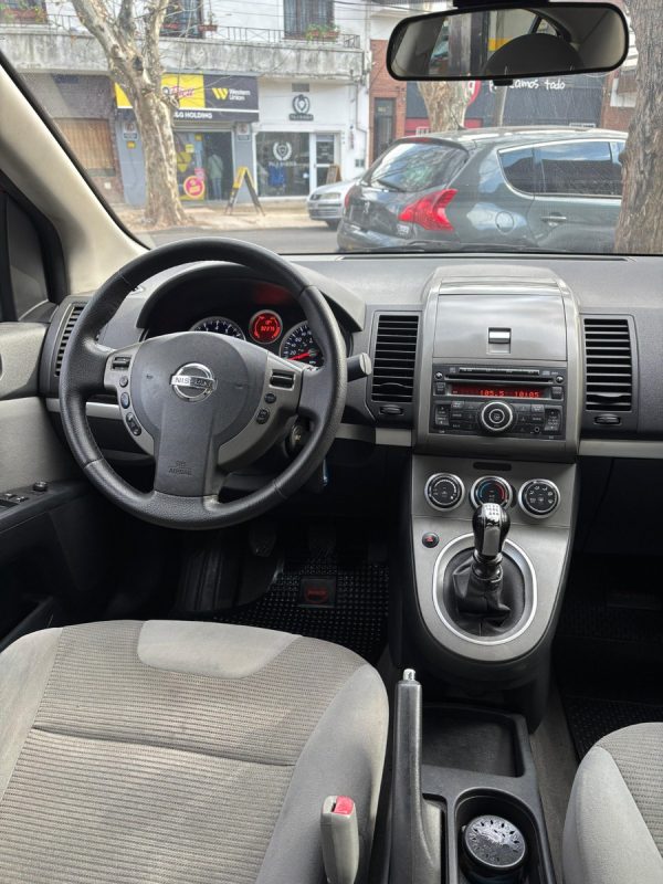 Nissan Sentra 2.0 N Acenta Mt - Imagen 5