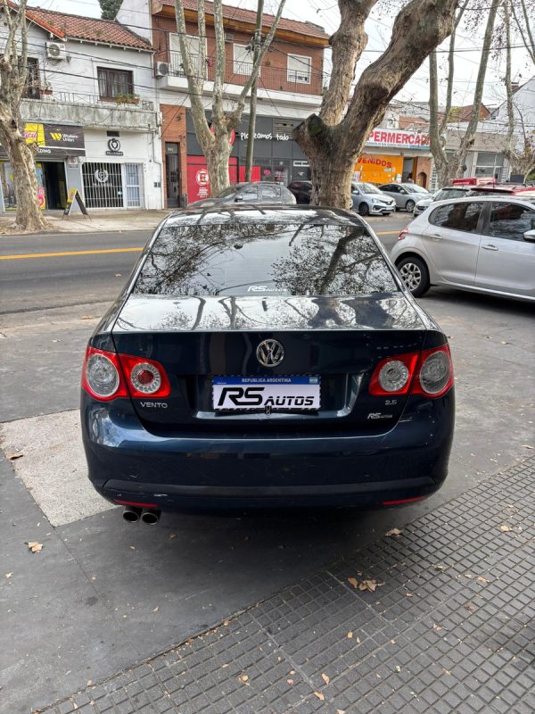Volkswagen Vento 2.5 Luxury Wood - Imagen 5