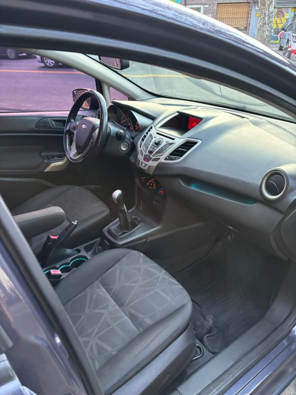 Ford Fiesta Kinetic 1.6 Design 120cv Titanium - Imagen 13