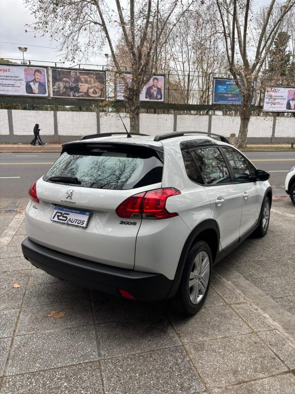 Peugeot 2008 1.6 Allure - Imagen 10