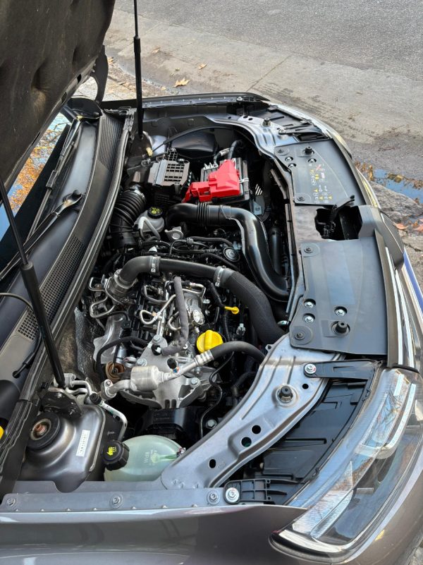 Renault Duster 1.3 Tce Turbo Iconic Cvt - Imagen 14