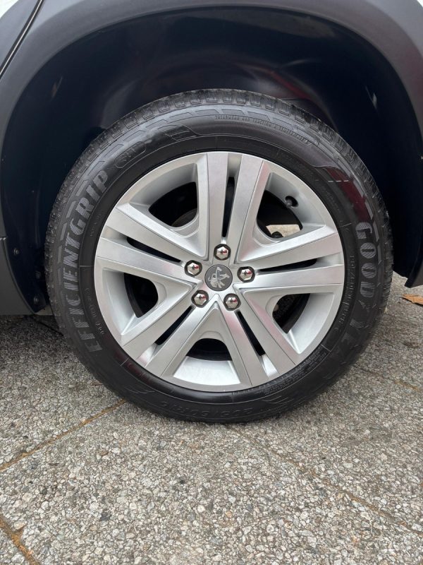 Peugeot 2008 1.6 Allure - Imagen 11