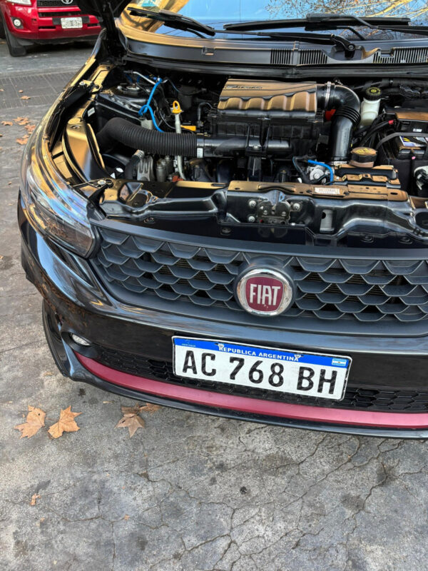 Fiat Argo 1.8 Hgt - Imagen 19