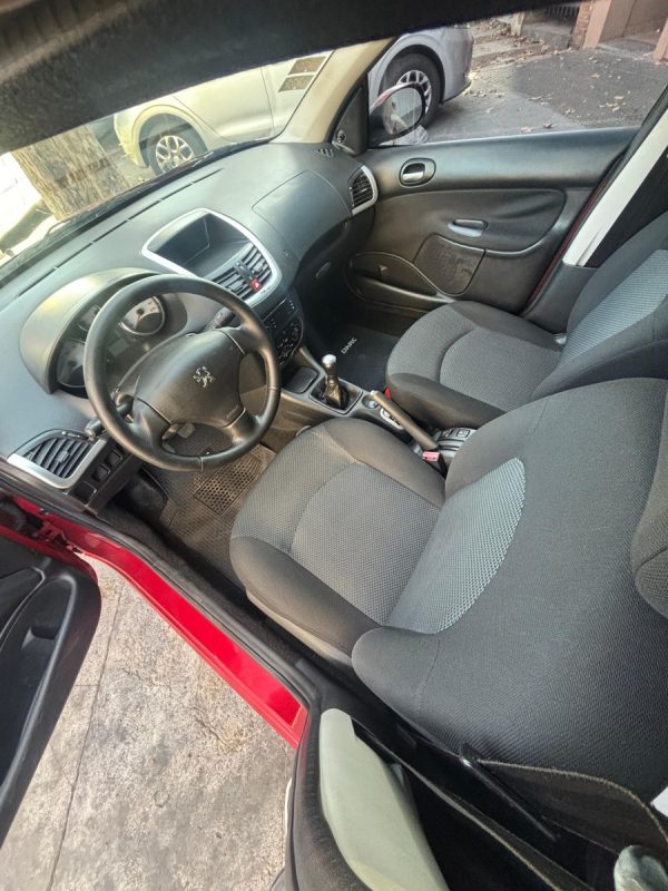 Peugeot 207 1.4 Sedan Xs - Imagen 16