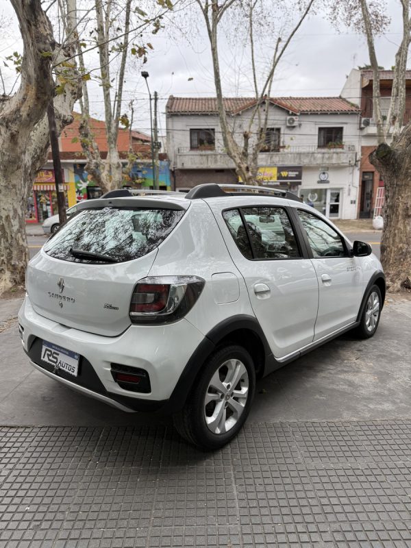Renault Sandero Stepway 1.6 Dynamique 105cv - Imagen 2