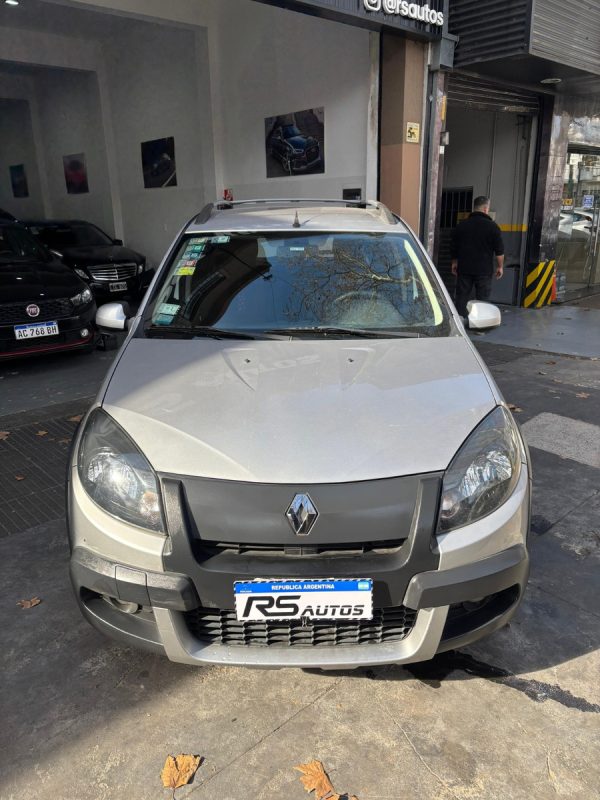 Renault Sandero Stepway 1.6 Confort 105cv - Imagen 3