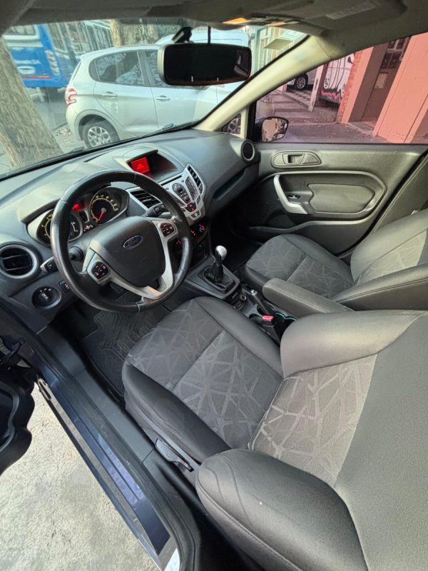 Ford Fiesta Kinetic 1.6 Design 120cv Titanium - Imagen 12