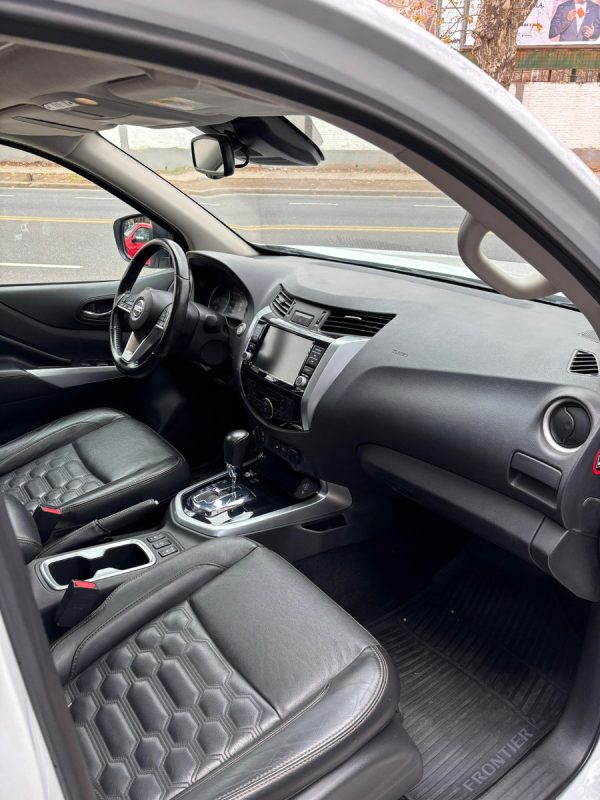 Nissan Frontier 2.3bt Platinum 4x4 At L22 - Imagen 17
